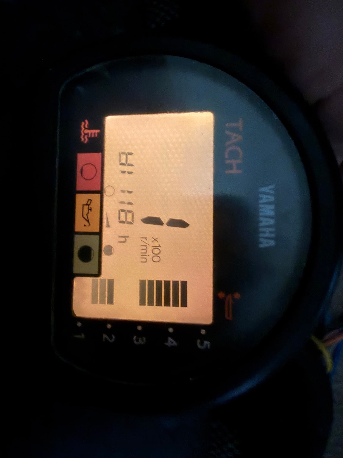 Yamaha 6Y5 tachometer LCD illuminated and operating after restoration
