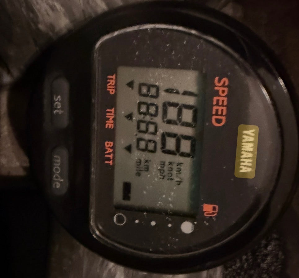 Restored Yamaha 6Y5 speedometer with a clear functioning LCD display